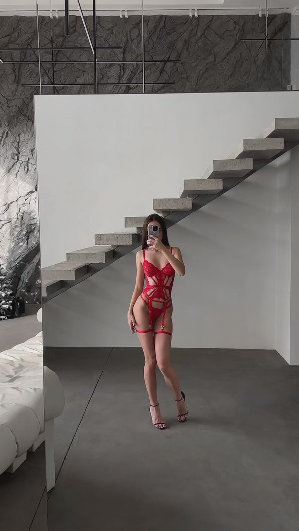 Completo con Corsetto e Calze in 3 Colori